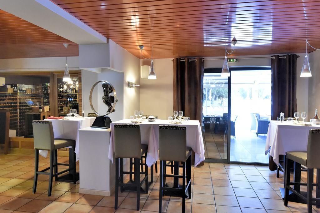 Le Domaine Des Oliviers Hotell Pierrelatte Eksteriør bilde