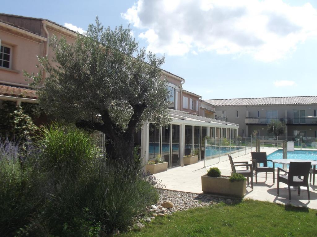 Le Domaine Des Oliviers Hotell Pierrelatte Eksteriør bilde