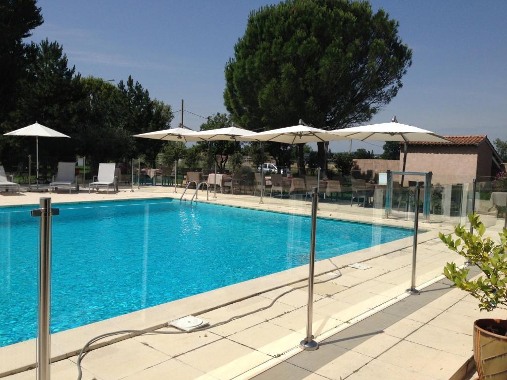 Le Domaine Des Oliviers Hotell Pierrelatte Eksteriør bilde