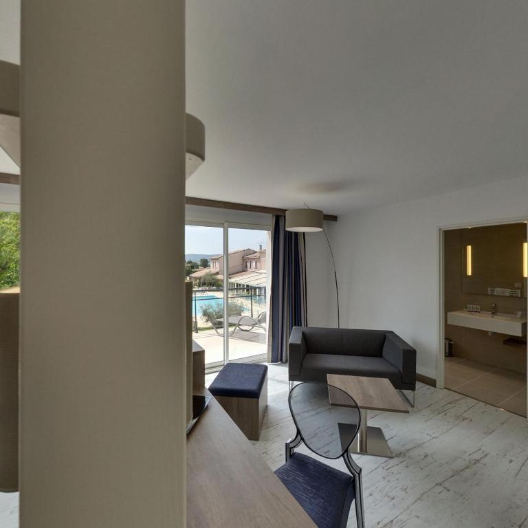 Le Domaine Des Oliviers Hotell Pierrelatte Rom bilde