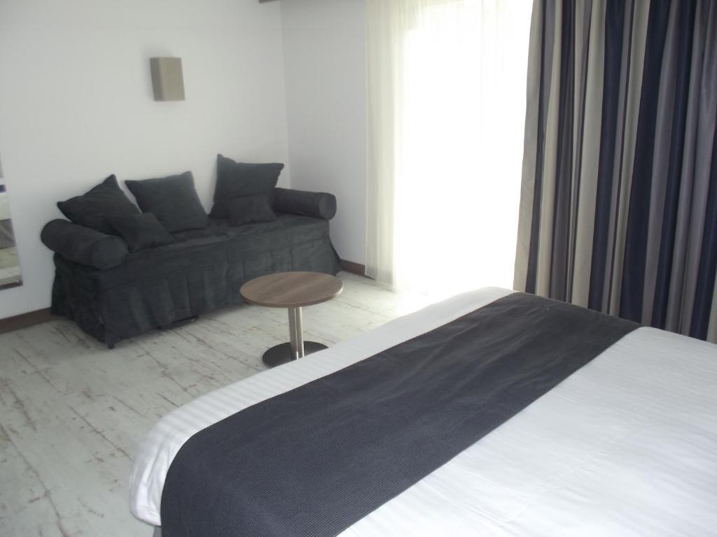 Le Domaine Des Oliviers Hotell Pierrelatte Rom bilde